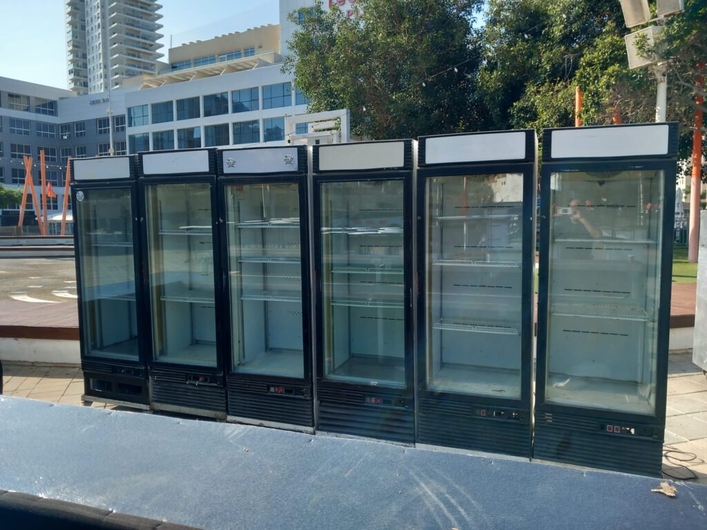 השכרת מקררים לאירוע בנתניה